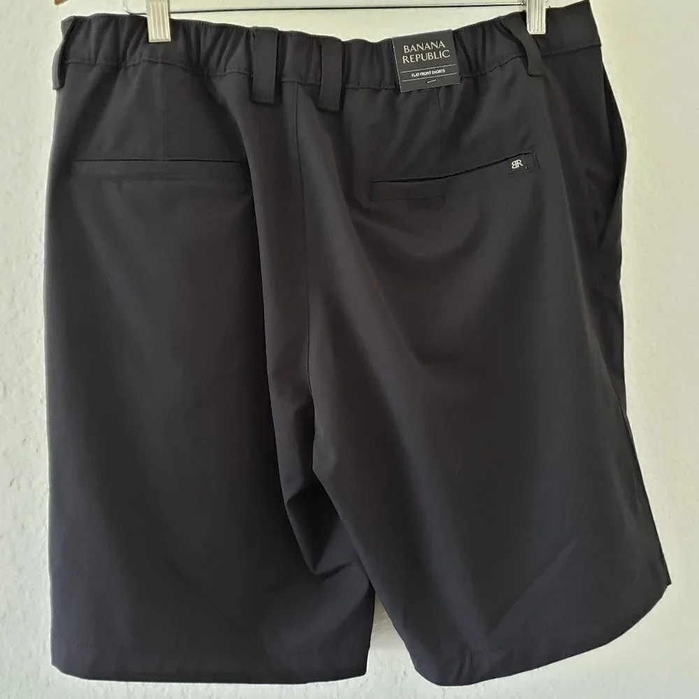 NWT - Banana Republic Men's Flat Front Short – Size 40